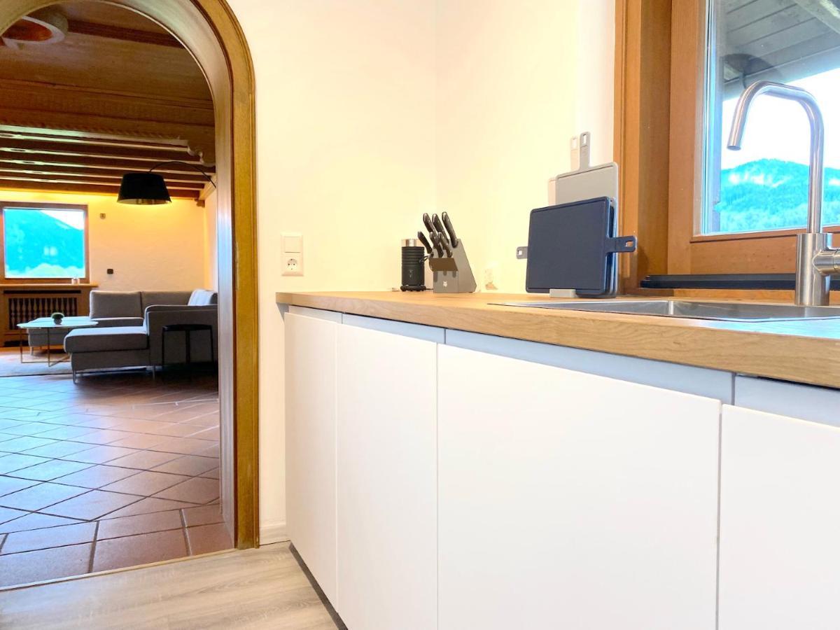 Grosszuegige Ferienwohnung Am Tegernsee Mit Suedbalkon Und Wallbergblick 바트비제 외부 사진
